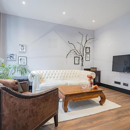 Chambre Noir Apartamento Oviedo Luaran gambar