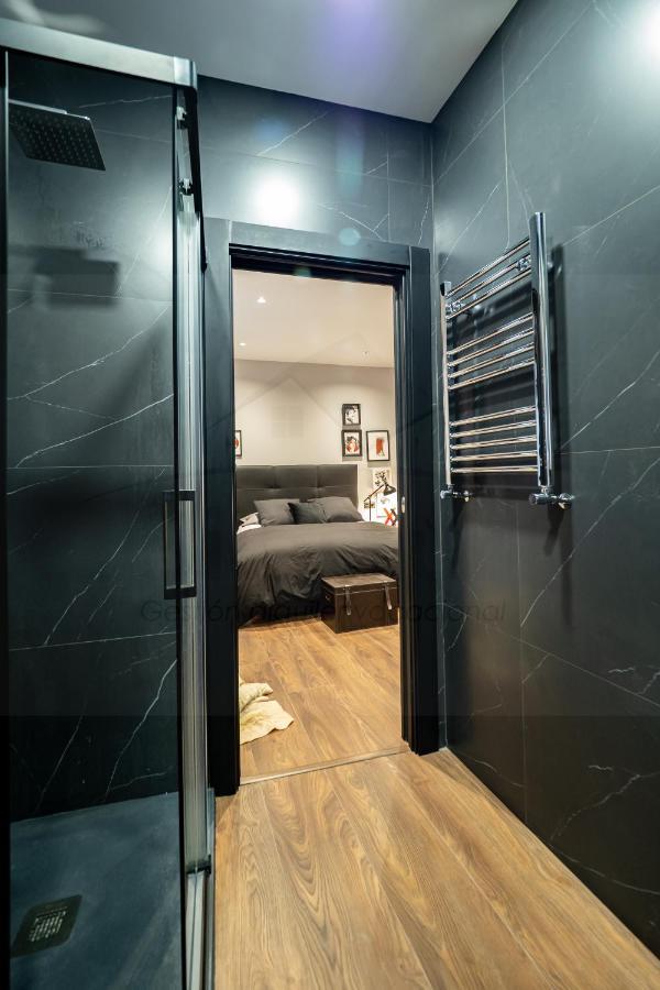 Chambre Noir Apartamento Oviedo Luaran gambar